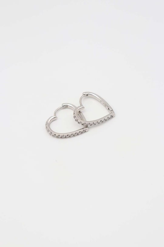 Silver renk taşlı kalp küpe(15mm)