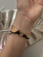 Gold renk baklava dilimli ipli bileklik