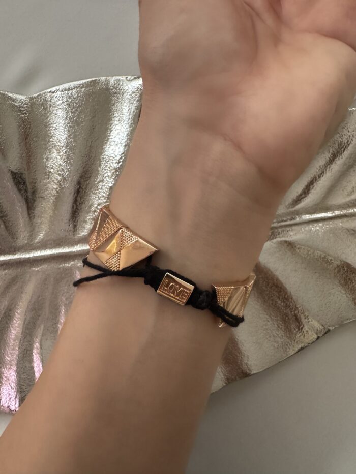 Gold renk baklava dilimli ipli bileklik