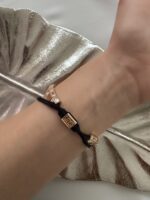 Gold renk taş detaylı ipli bileklik