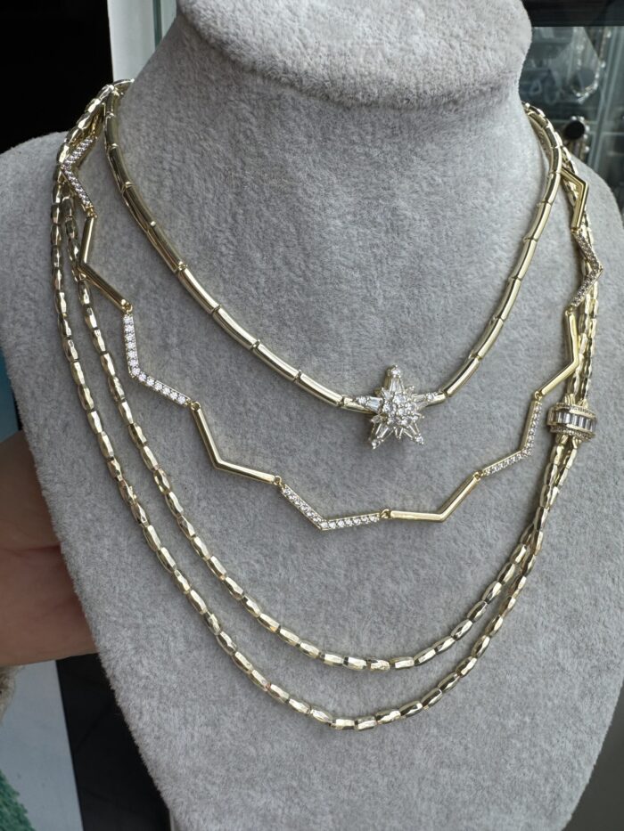 Gold renk zigzag taş detaylı ince kolye