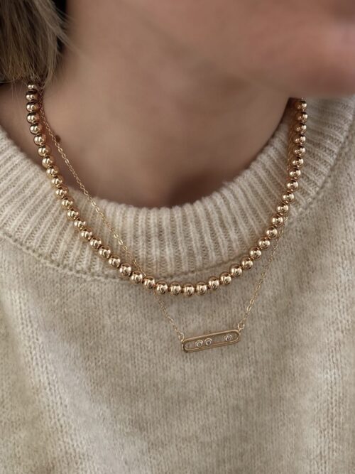 Gold renk taş detaylı ince kolye