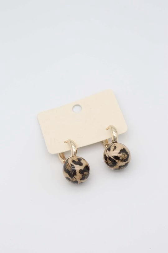Gold renk top uçlu leopar desenli küpe