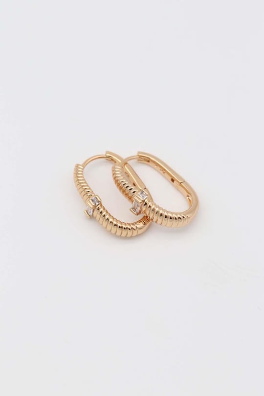 Gold renk taş detaylı u küpe (22mm)