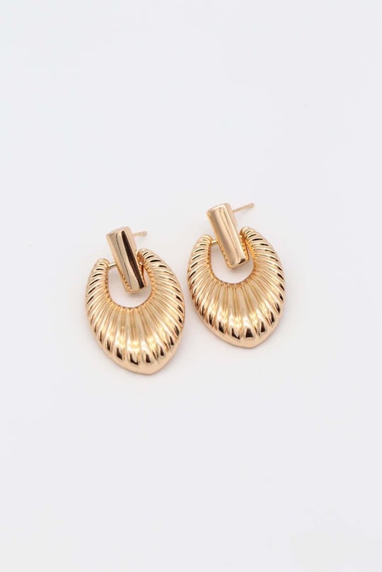 Gold renk vintage küpe (35mm)