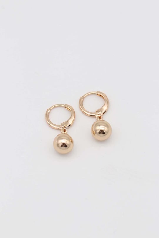Gold renk top sallantılı halka küpe(22mm)
