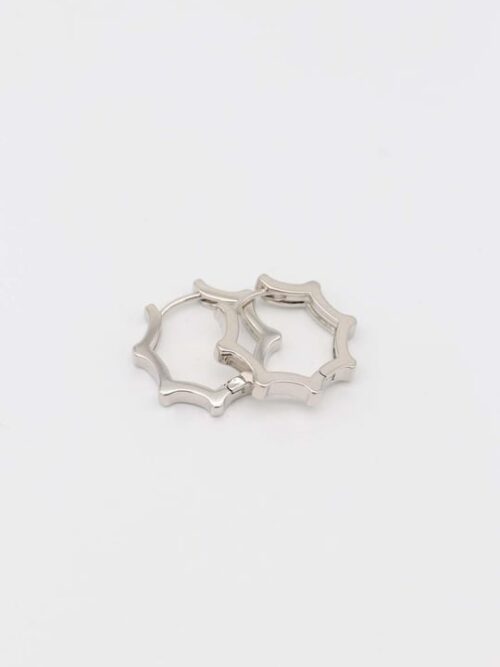 Silver renk köşeli halka küpe(20mm)