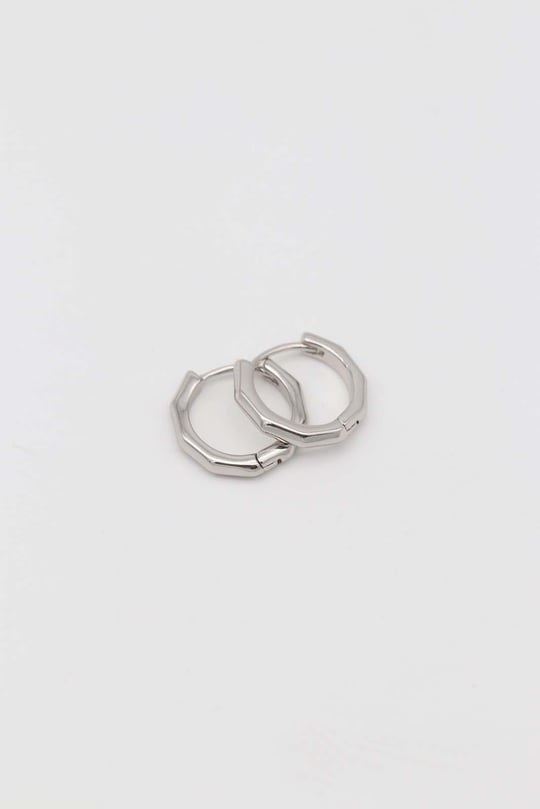 Silver renk köşeli halka küpe(15mm)