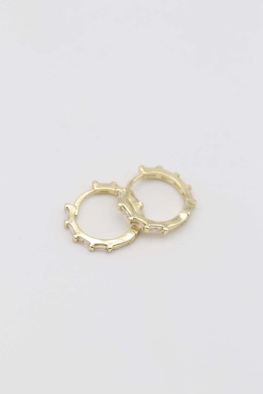 Gold 14k renk taş detaylı halka küpe(15mm)