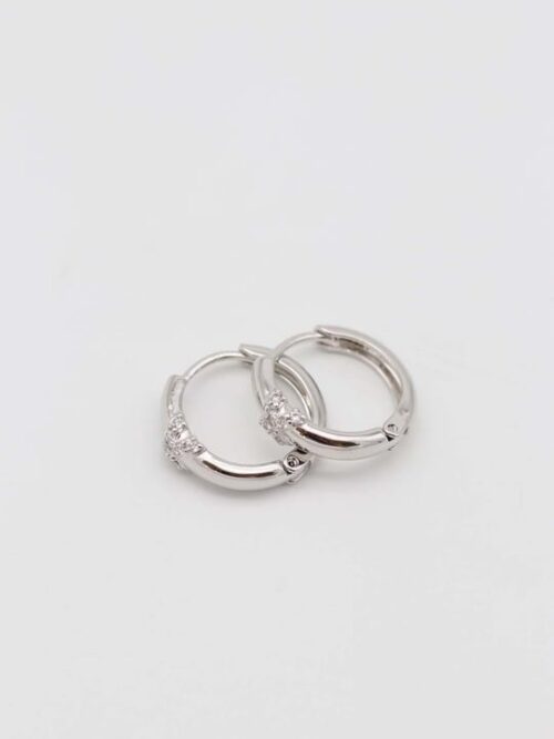Silver renk taş detaylı halka küpe (15mm)