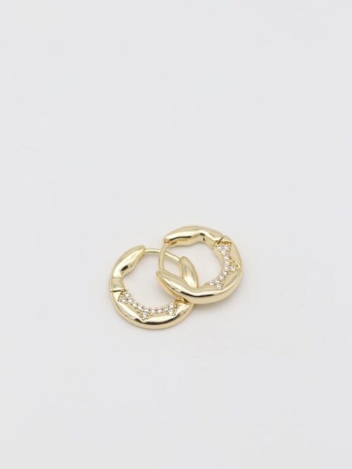 Gold 14k renk yıldız taş detaylı halka küpe (15mm)