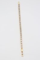 Gold renk kare beyaz taşlı bileklik