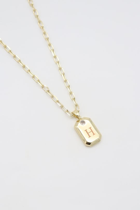 Gold renk H harf kolye