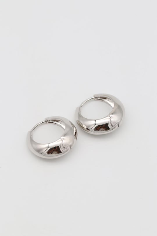 Silver renk bombeli halka küpe (17mm)