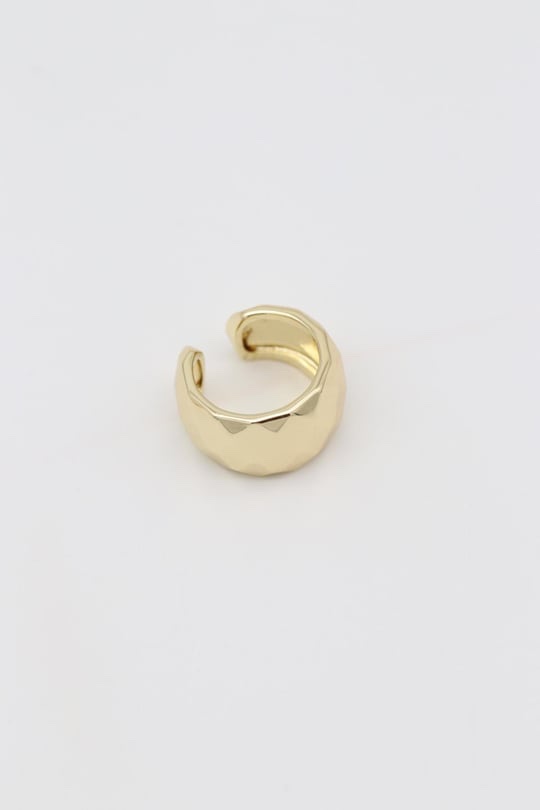 Gold renk desenli kalın earcuff küpe