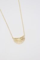 Gold renk yarım güneş uçlu kolye