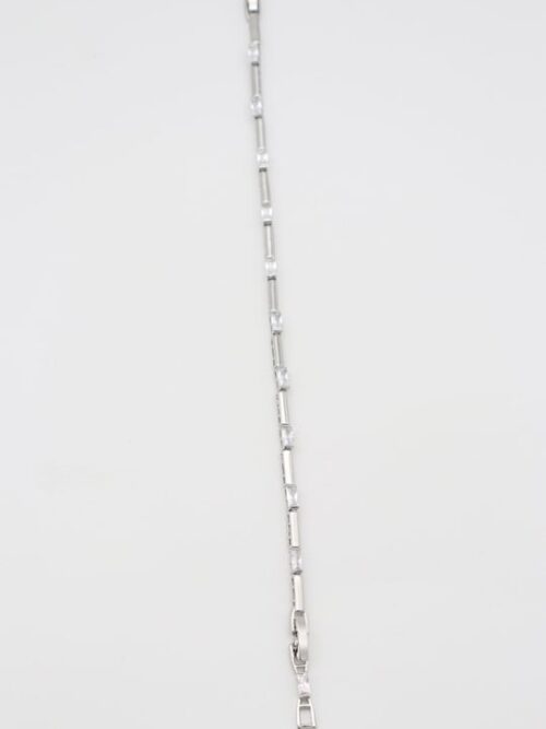 Silver renk taş detaylı ince plaka bileklik