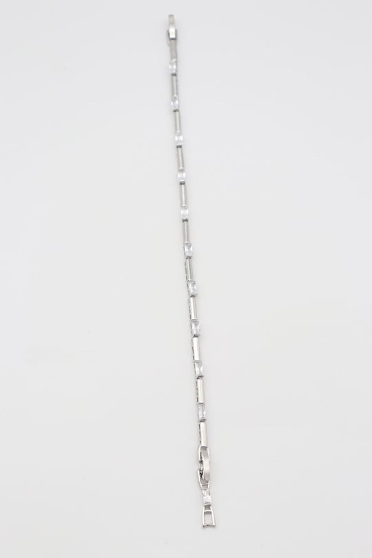 Silver renk taş detaylı ince plaka bileklik