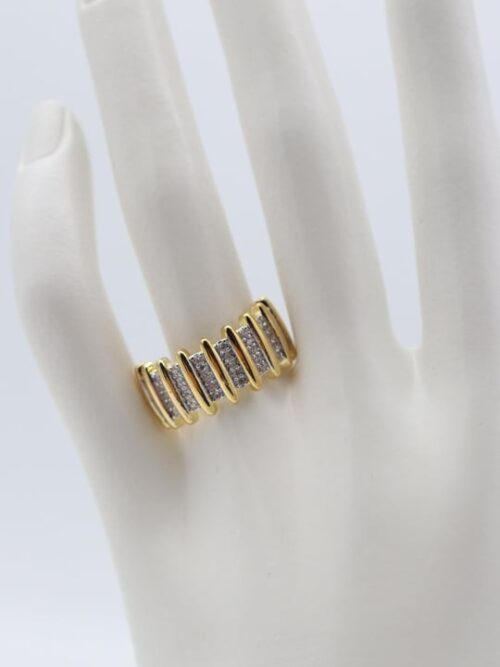 Gold renk tırtıklı yüzük