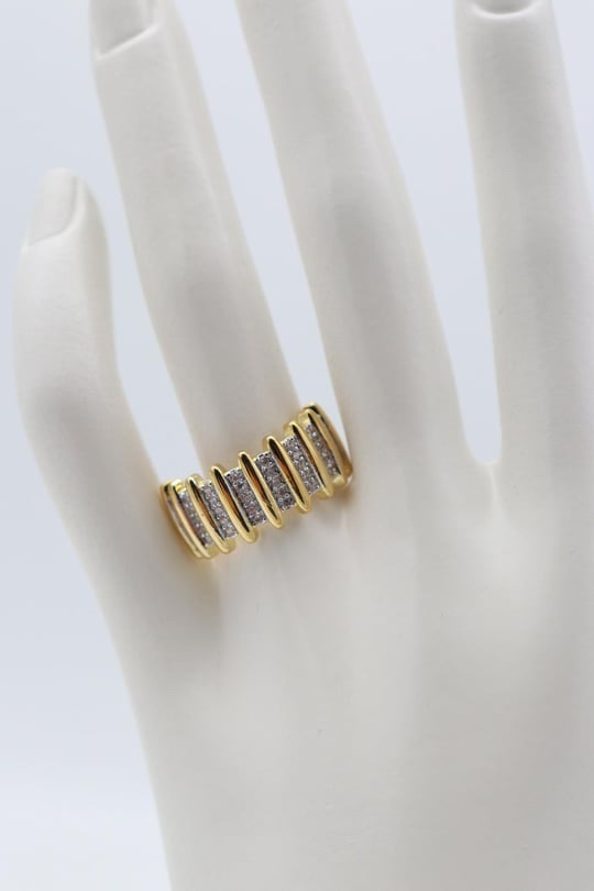 Gold renk tırtıklı yüzük