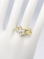 Gold renk beyaz mineli çiçek yüzük