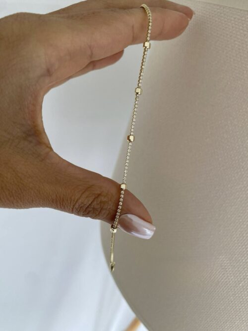 Gold renk su yolu topcuk detaylı bileklik