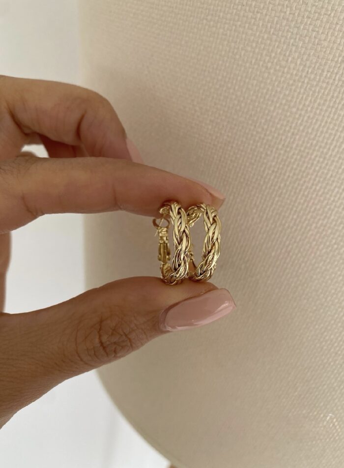 Gold renk burgu halka küpe