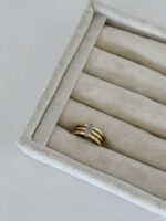 Gold renk 3dilim taş detaylı yüzük (ayarlamalı)