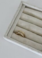 Gold renk inci detaylı yüzük (ayarlamalı)