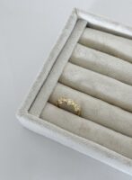 Gold renk taş detaylı yüzük (ayarlamalı)