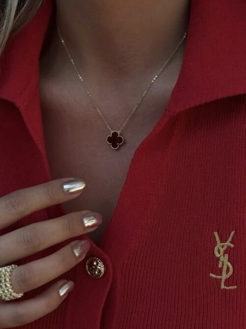 Gold zincir bordo mineli yonca kolye