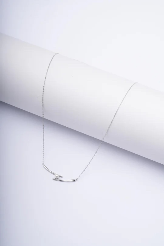 Silver renk inci detaylı ince kolye