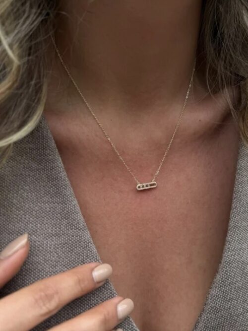 Gold renk tasarım uçlu kolye