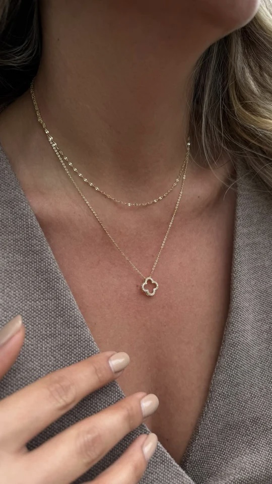 Gold renk yonca uçlu kombin kolye