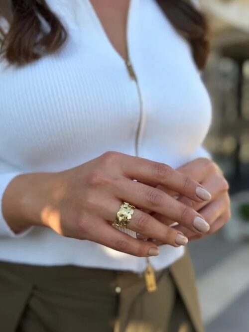 Gold renk kalın desenli yüzük (ayarlamalı)