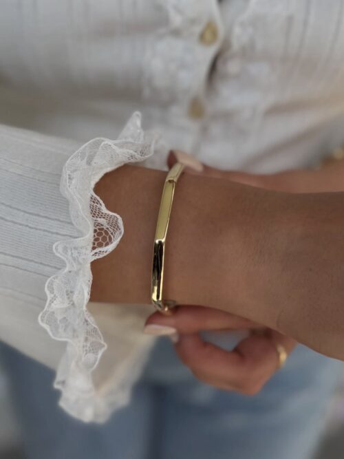 Gold renk köşeli kelepçe bileklik