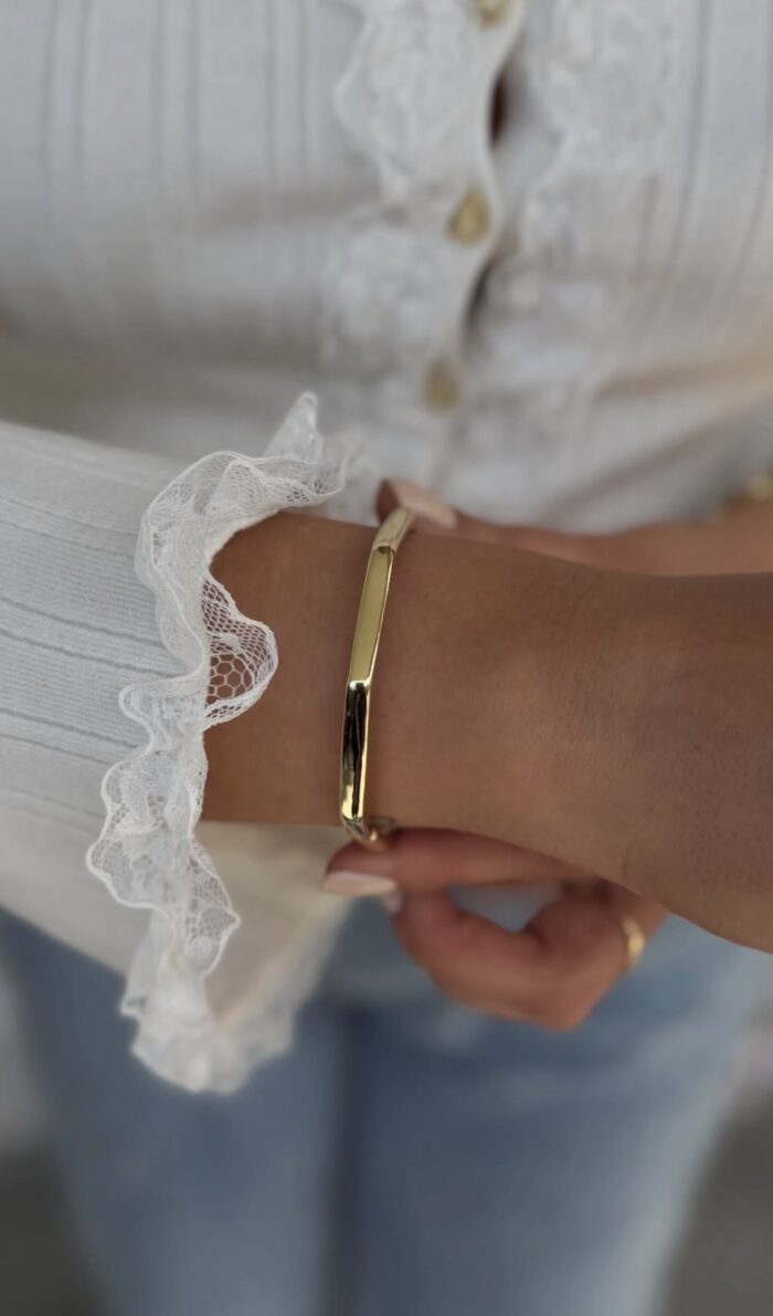 Gold renk köşeli kelepçe bileklik