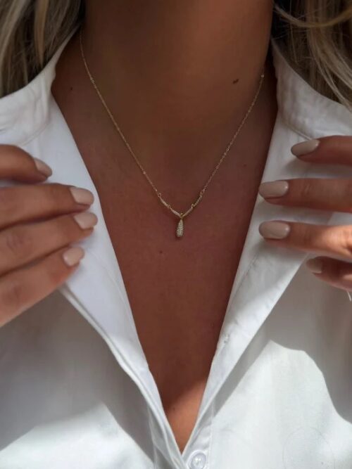 Gold renk damla taş detaylı kolye