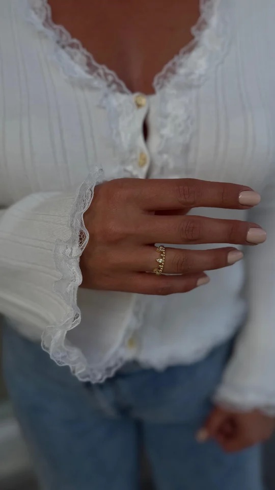 Gold renk taşlı taç yüzük (ayarlamalı)