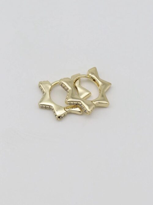 Gold renk yıldız küpe (15mm)