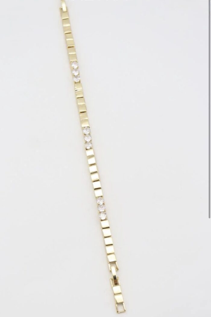 Gold renk taş detaylı plaka detaylı bileklik