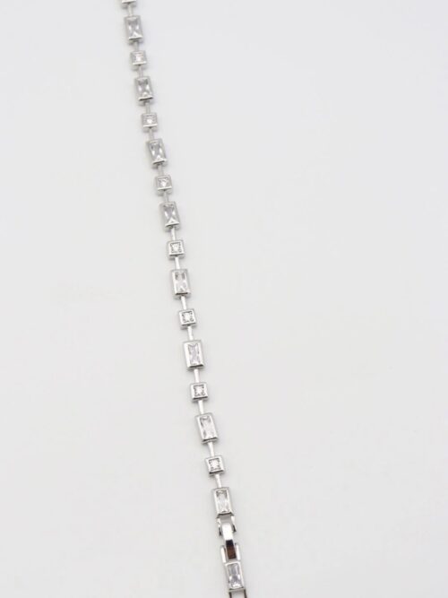 Silver renk kare dikdörtgen taşlardan oluşan bileklik