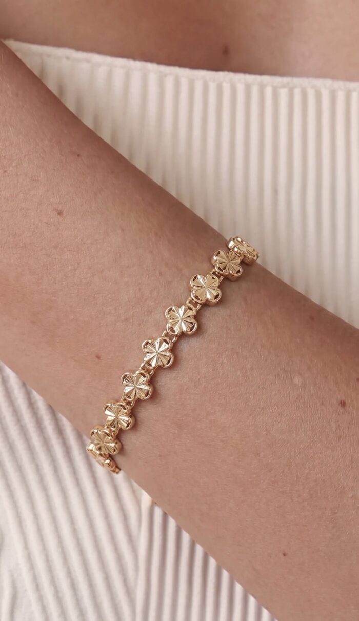 Gold renk yonca bileklik
