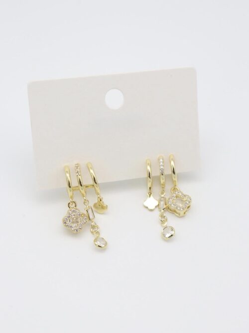 Gold renk yonca sallantılı çoklu küpe (20mm)