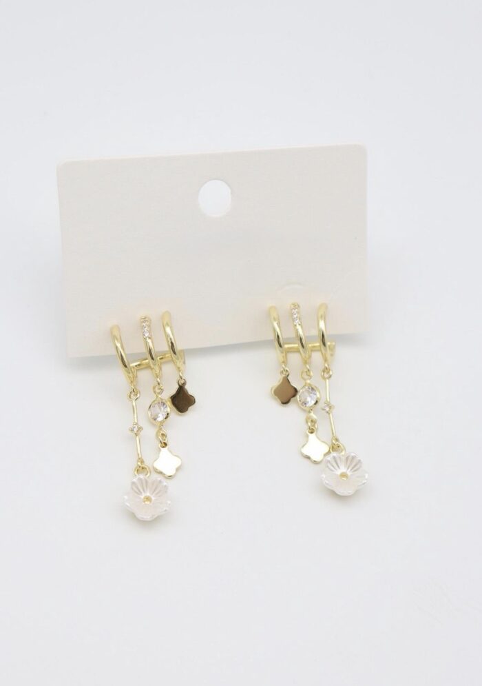 Gold renk çiçek sallantılı çoklu küpe (20mm)