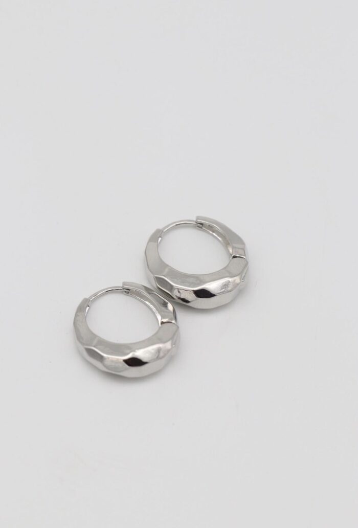 Silver renk bombeli halka küpe (17mm)