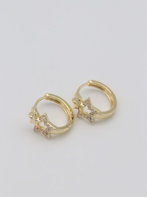 Gold renk yıldız detaylı halka küpe (15mm)