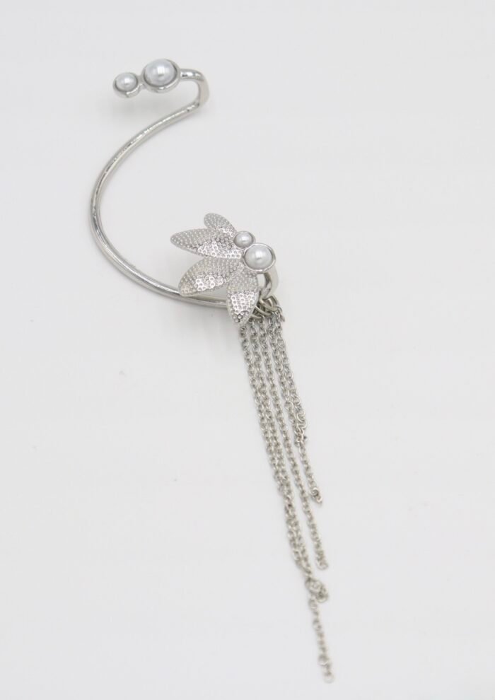 Silver zincir sallantılı inci detaylı earcuff küpe (tekli)