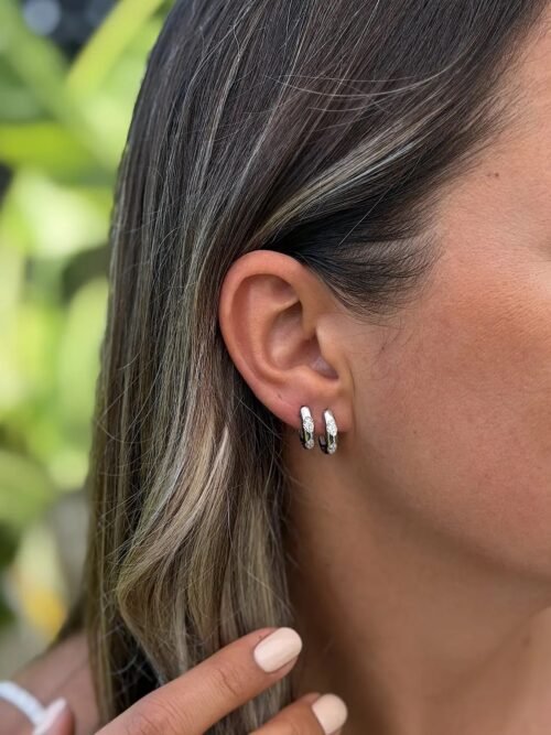 Silver renk taş detaylı halka küpe (12mm)