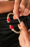 Gold renk kırmızı boncuk uçlu kelepçe bileklik
